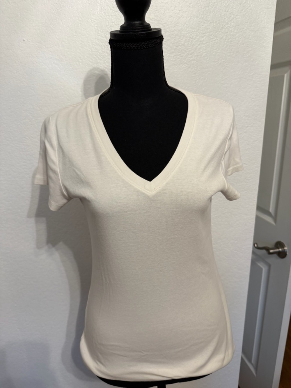J. Crew Cream V-Neck Short Sleeve Tee